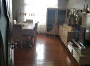 Satılır 4 otaqlı 102 m2 köhnə tikili Qara Qarayev m.