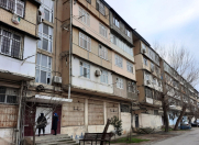 Satılır 2 otaqlı 60 m2 köhnə tikili Bakıxanov