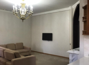 İcarəyə verilir 2 otaqlı 80 m2 köhnə tikili Sahil m.