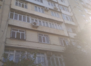 Satılır 5 otaqlı 110 m2 köhnə tikili Xalqlar Dostluğu m.