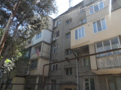 Satılır 2 otaqlı 46 m2 köhnə tikili 4 mkr