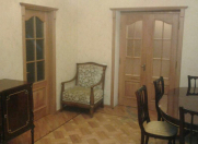 Satılır 4 otaqlı 100 m2 köhnə tikili Elmlər Akademiyası m.