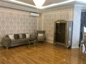 İcarəyə verilir 2 otaqlı 125 m2 yeni tikili Nizami m.