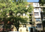 Satılır 3 otaqlı 70 m2 köhnə tikili Bakıxanov