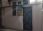 İcarəyə verilir 1 otaqlı 25 m2 köhnə tikili Nizami m.