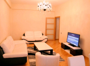 İcarəyə verilir 3 otaqlı 130 m2 yeni tikili Beşmərtəbə