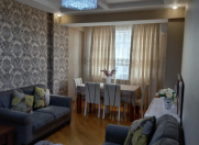 Satılır 2 otaqlı 86 m2 yeni tikili Xalqlar Dostluğu m.