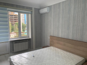 İcarəyə verilir 2 otaqlı 60 m2 köhnə tikili 28 May m.