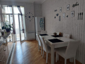 İcarəyə verilir 2 otaqlı 90 m2 yeni tikili 6-cı parallel