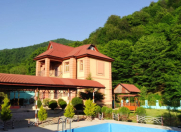 İcarəyə verilir 6 otaqlı 250 m2 həyət evi İsmayıllı