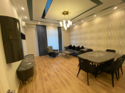 Satılır 2 otaqlı 117 m2 yeni tikili Bakı Dövlət Universiteti