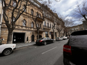 İcarəyə verilir 1 otaqlı 235 m2 yeni tikili Sahil m.