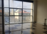 İcarəyə verilir 8 otaqlı 330 m2 ofis İçəri Şəhər m.