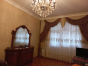 İcarəyə verilir 3 otaqlı 80 m2 köhnə tikili 28 May m.