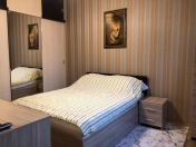 İcarəyə verilir 2 otaqlı 70 m2 köhnə tikili İçəri Şəhər m.