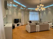 Satılır 4 otaqlı 213 m2 yeni tikili Elmlər Akademiyası m.