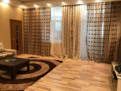 İcarəyə verilir 2 otaqlı 70 m2 köhnə tikili İçəri Şəhər