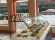 Satılır 4 otaqlı 242 m2 obyekt Gənclik m.