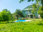 İcarəyə verilir 5 otaqlı 200 m2 villa Qəbələ