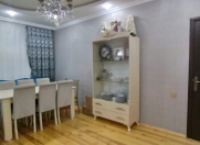 Satılır 5 otaqlı 120 m2 köhnə tikili Neftçilər m.