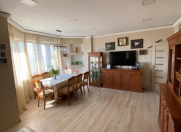 Satılır 4 otaqlı 135 m2 yeni tikili Xalqlar Dostluğu m.