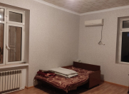 Satılır 3 otaqlı 90 m2 köhnə tikili 8 km