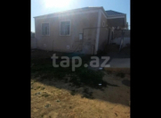 Satılır 3 otaqlı 79 m2 həyət evi İnşaatçılar m.