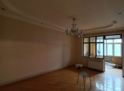 Satılır 3 otaqlı 80 m2 köhnə tikili 2 mkr