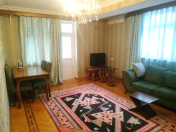 İcarəyə verilir 2 otaqlı 80 m2 yeni tikili İçəri Şəhər m.