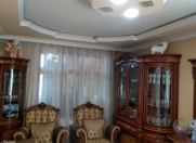 Satılır 2 otaqlı 50 m2 köhnə tikili ABŞ səfirliyi