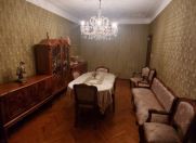 Satılır 4 otaqlı 110 m2 köhnə tikili 9 mkr