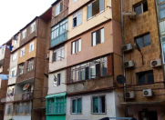 İcarəyə verilir 2 otaqlı 75 m2 köhnə tikili Səbail r.