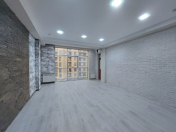 İcarəyə verilir 4 otaqlı 200 m2 ofis Gənclik m.