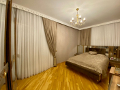 Satılır 3 otaqlı 100 m2 yeni tikili Bakıxanov