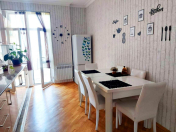 İcarəyə verilir 3 otaqlı 95 m2 yeni tikili Nizami m.