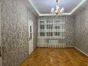 Satılır 3 otaqlı 65 m2 köhnə tikili 2 mkr