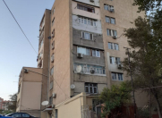 Satılır 3 otaqlı 80 m2 köhnə tikili 9 mkr