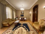 Satılır 4 otaqlı 185 m2 köhnə tikili İçəri Şəhər m.