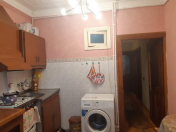 Satılır 4 otaqlı 121 m2 köhnə tikili Xalqlar Dostluğu m.