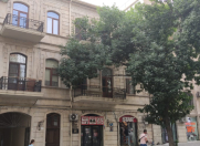 İcarəyə verilir 3 otaqlı 120 m2 ofis 28 May m.