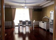 Satılır 3 otaqlı 200 m2 yeni tikili 8 mkr