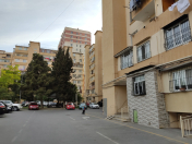 Satılır 1 otaqlı 50 m2 köhnə tikili 9 mkr