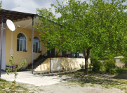 İcarəyə verilir 3 otaqlı 150 m2 həyət evi Şəki