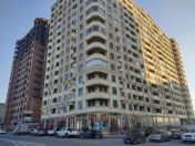 Satılır 6 otaqlı 250 m2 ofis Qara Qarayev m.