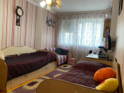 Satılır 4 otaqlı 140 m2 köhnə tikili Həzi Aslanov m.