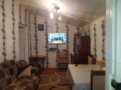 Satılır 2 otaqlı 38 m2 həyət evi Elmlər Akademiyası m.