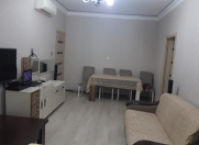 Satılır 5 otaqlı 120 m2 köhnə tikili Əhmədli m.