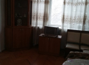 Satılır 1 otaqlı 40 m2 köhnə tikili Nizami m.
