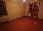 İcarəyə verilir 2 otaqlı 45 m2 köhnə tikili Y.Günəşli