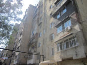 Satılır 4 otaqlı 90 m2 köhnə tikili Elmlər Akademiyası m.